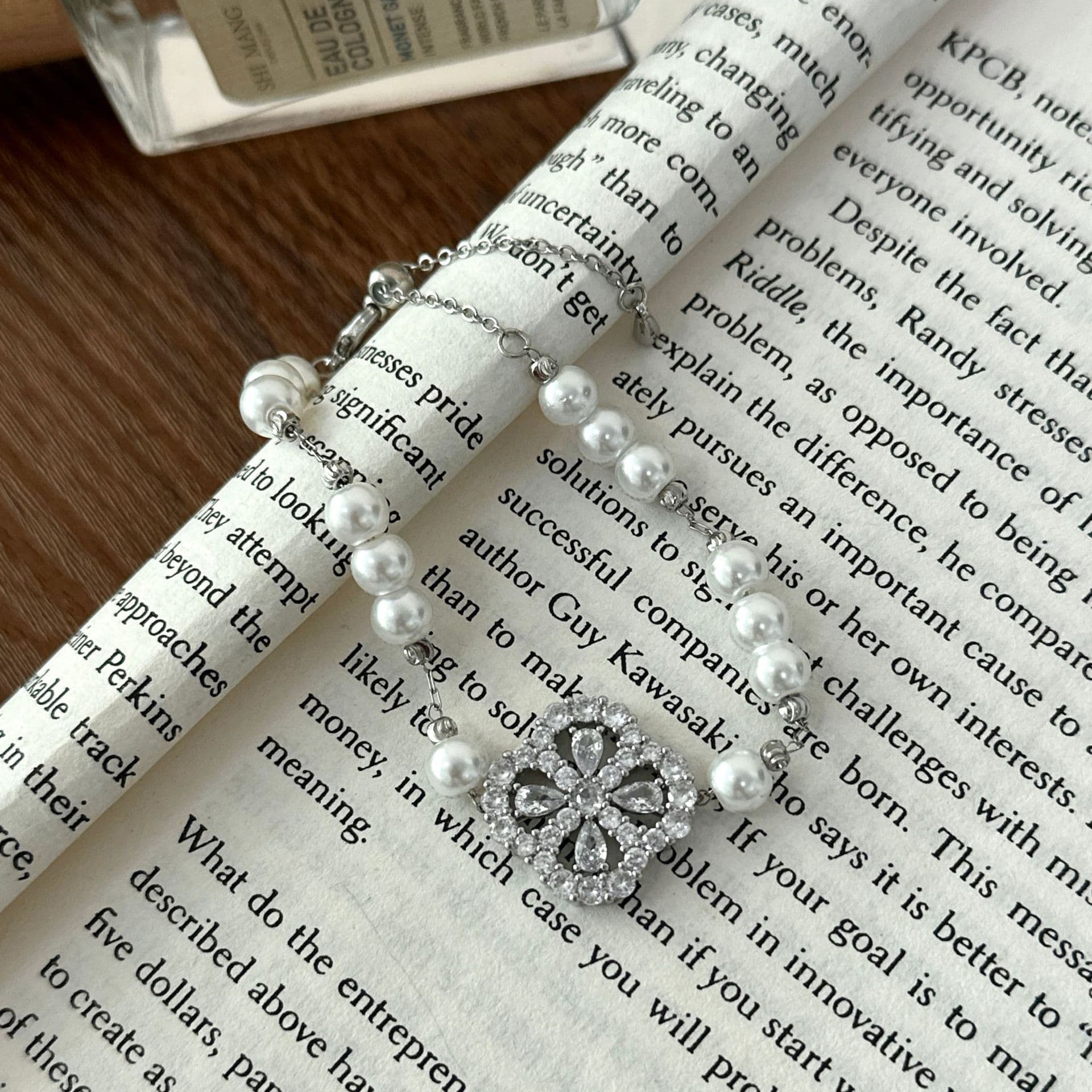 Yiwu Niqi Jewelry Co., Ltd.