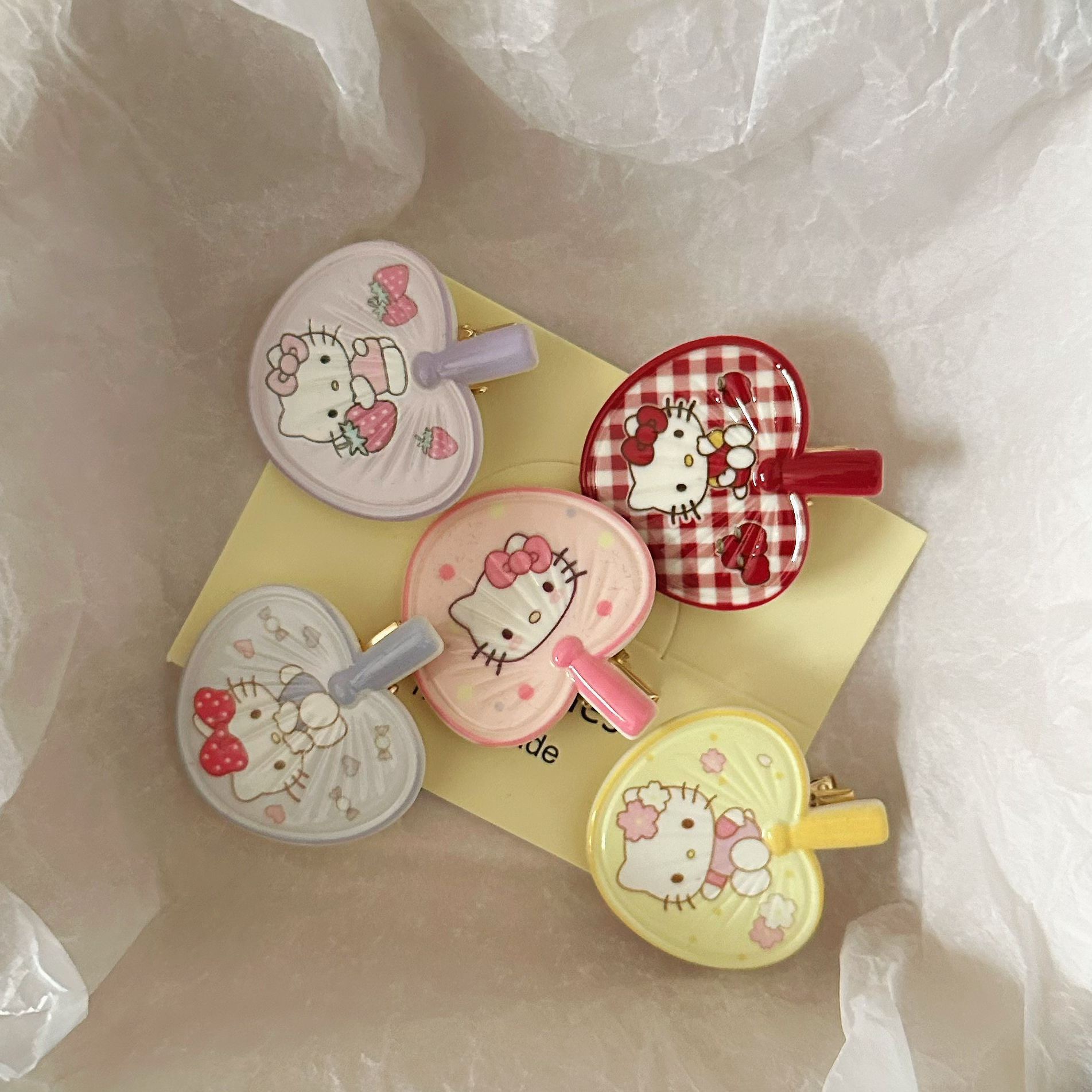 Заколка Hello Kitty веером оптом из Китая — милые заколки для чёлки